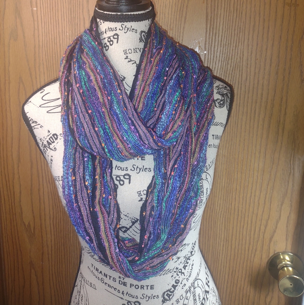 Metallic Shimmer Multicolor ♾️ Scarf - Picture 2 of 7
